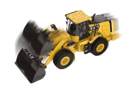 Cat Remote Controlled 950M Wheel Loader 1:24 scale